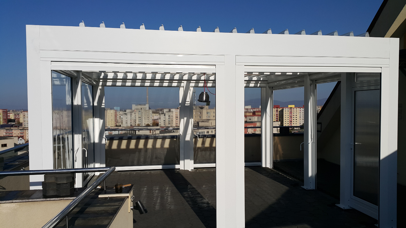 Pergola bioclimatica modulara